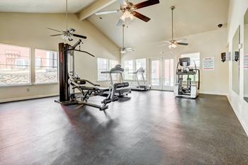 24 Hr fitness center / athletic club